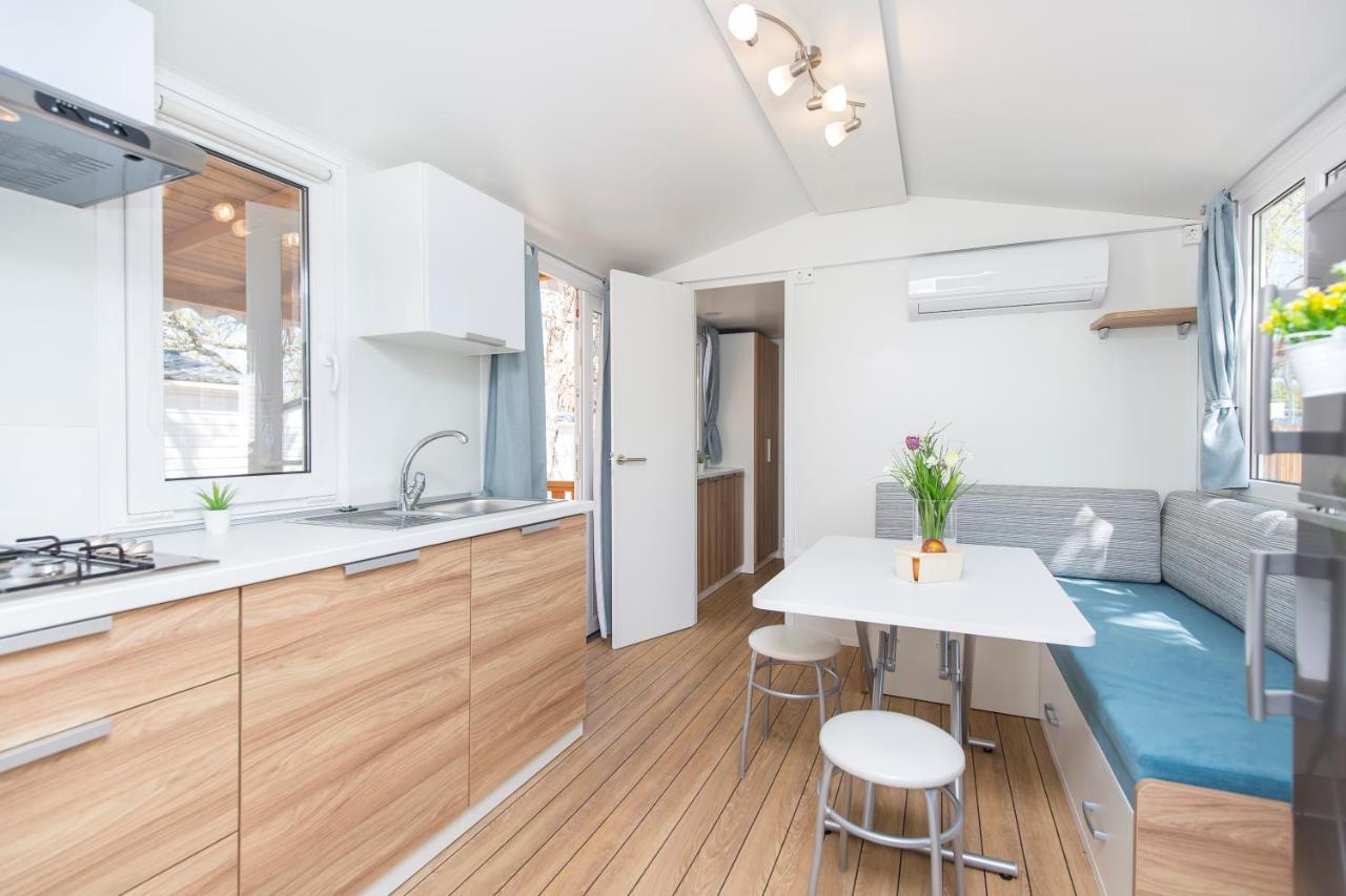 Albatross Mobile Homes On Solaris Camping Fkk-Naturist โปเรช ภายนอก รูปภาพ